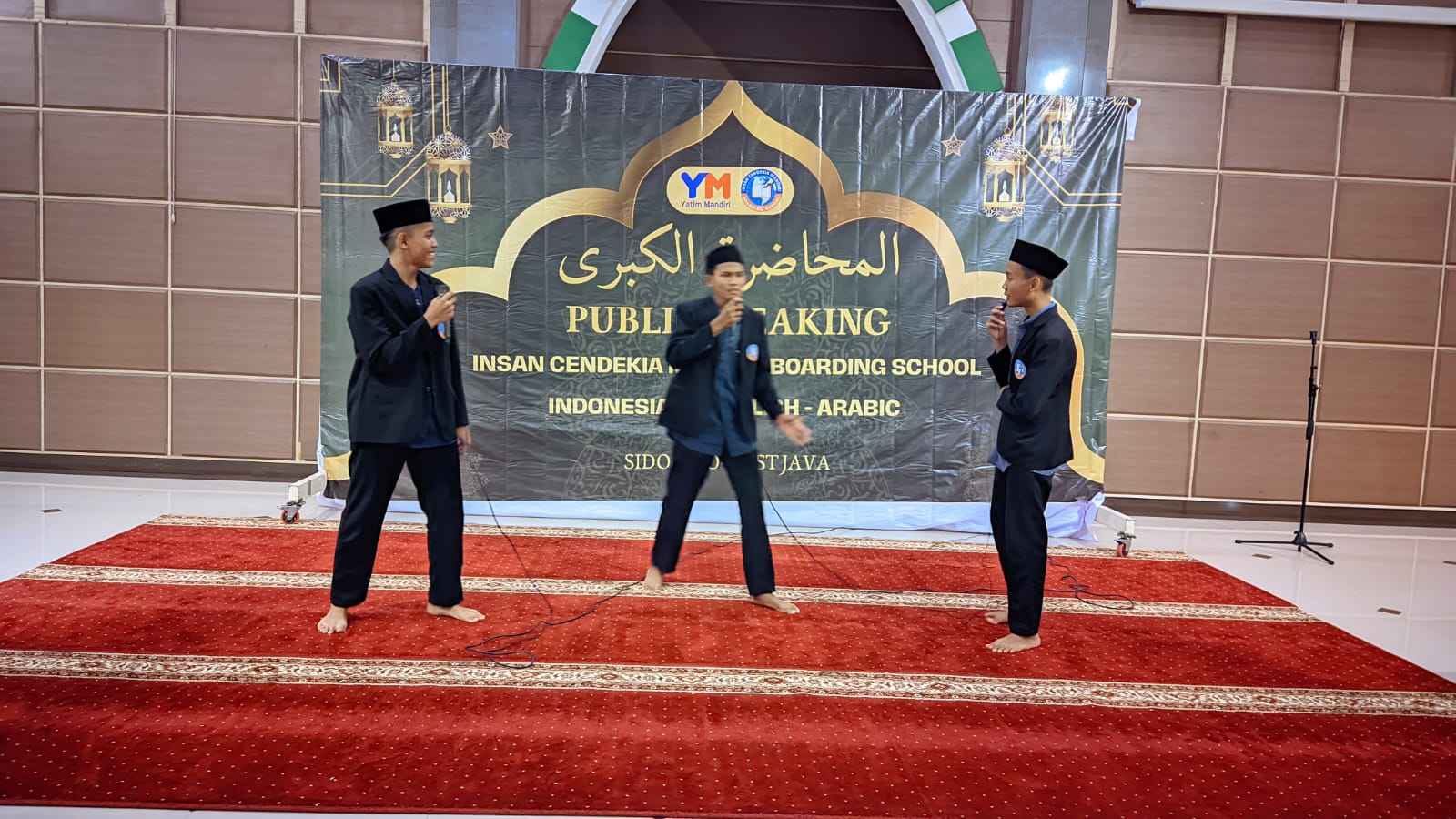 Showcase Public Speaking Berkualitas SMP Insan Cendekia Mandiri