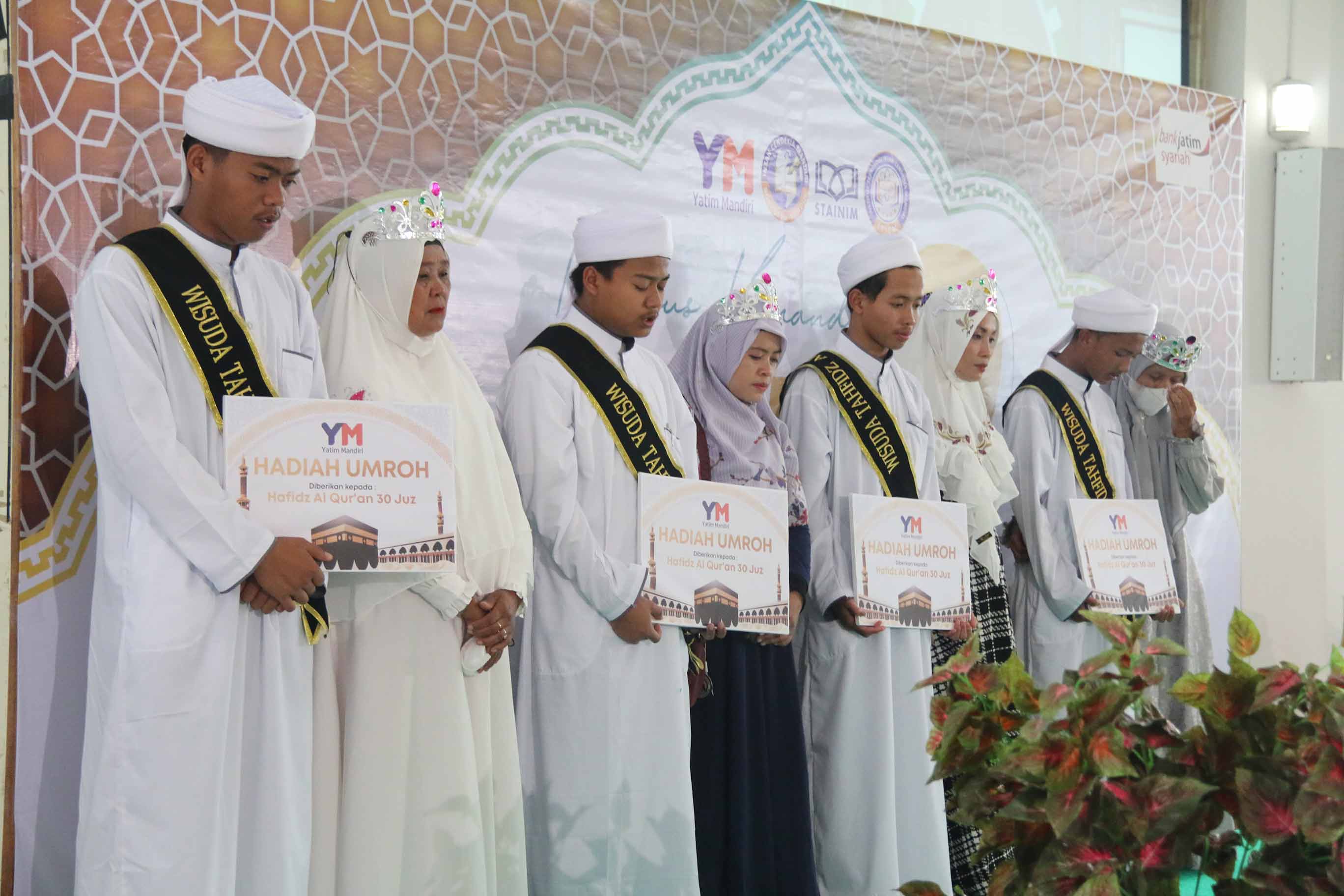 WISUDA TAHFIDZ YANG KE-2 DIIKUTI OLEH 70 SANTRI, 4 DIANTARANYA HAFIDZ 30 JUZ